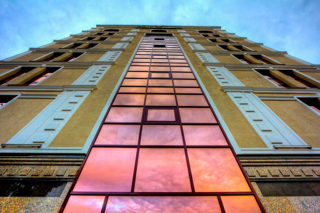 Plaza Hotel Bishkek Exterior photo